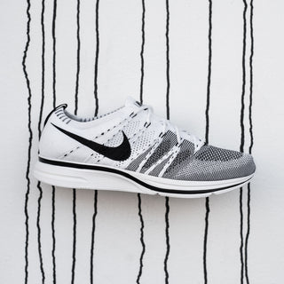 FLYKNIT TRAINER "WHITE/BLACK OG"