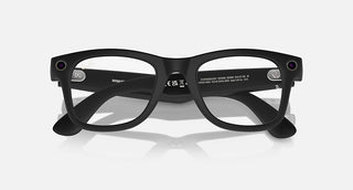 WAYFARER META TRANSITIONS - MATTE BLACK / TRANSITIONS® CLEAR / GREEN