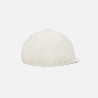 ESSENTIALS BASEBALL HAT - CLOUD DANCER