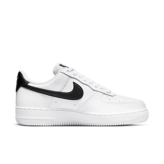 WMNS AIR FORCE 1 `07 - WHITE / BLACK