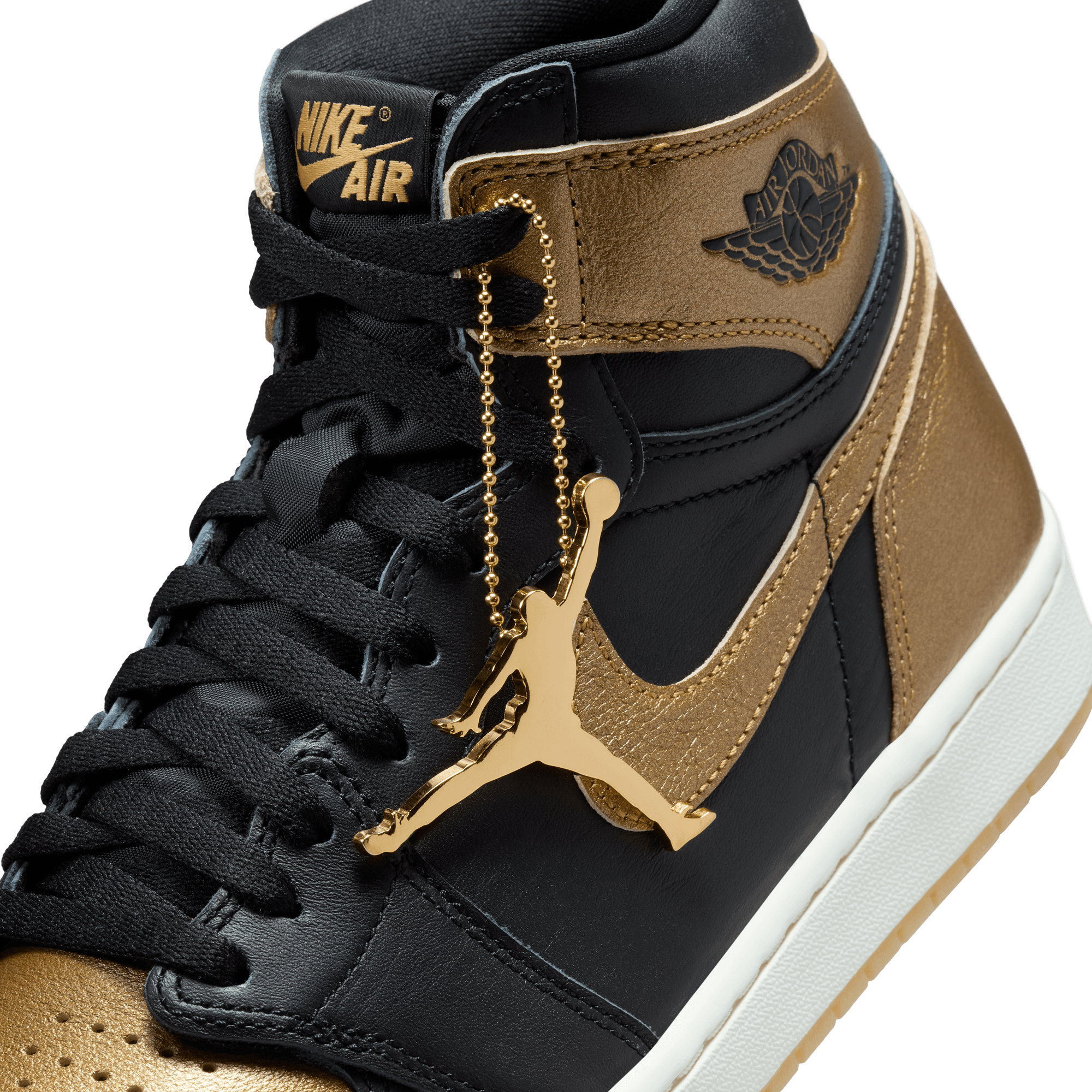 AIR JORDAN 1 RETRO HIGH OG "BLACK / METALLIC GOLD"