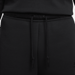 NIKE TECH FLEECE MENS SHORTS- BLACK