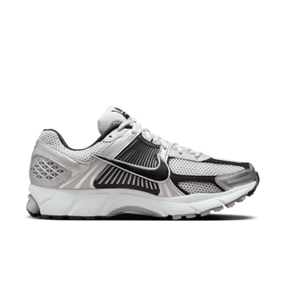 ZOOM VOMERO 5 - METALLIC SILVER / BLACK / PURE PLATINUM