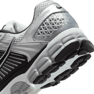 ZOOM VOMERO 5 - METALLIC SILVER / BLACK / PURE PLATINUM