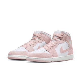 AIR JORDAN 1 MID SE - WHITE / LEGEND PINK