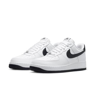 AIR FORCE 1 `07 - WHITE / BLACK