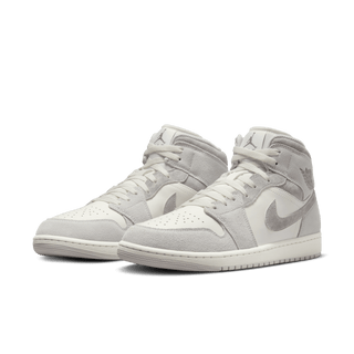 AIR JORDAN 1 MID SE - NEUTRAL GREY / SMOKE GREY