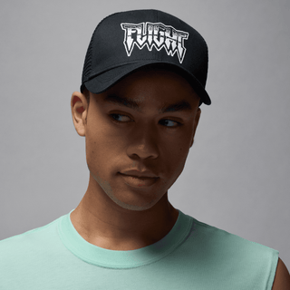 JORDAN RISE TRUCKER HAT - BLACK / WHITE