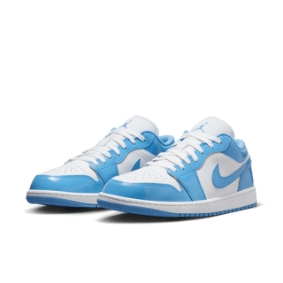 AIR JORDAN 1 LOW SE "LEGEND BLUE"