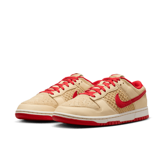 DUNK LOW RETRO SE "STRAWBERRY WAFFLE"