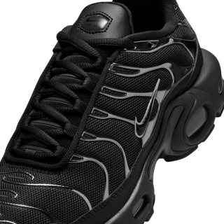 WMNS AIR MAX PLUS SE - BLACK / METALLIC SILVER