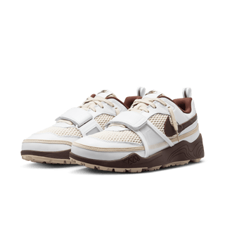 TRAVIS SCOTT X NIKE ZOOM FIELD JAXX "LIGHT CHOCOLATE"