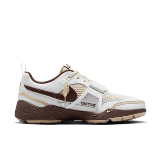 TRAVIS SCOTT X NIKE ZOOM FIELD JAXX "LIGHT CHOCOLATE"