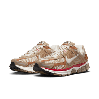 WMNS ZOOM VOMERO 5 - KHAKI / FIRE RED