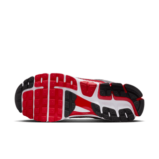 ZOOM VOMERO 5 - METALLIC SILVER / UNIVERSITY RED / BLACK