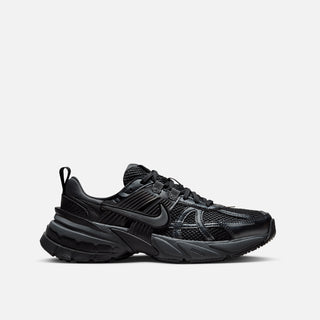 WMNS V2K RUN - BLACK / DARK SMOKE GREY