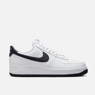 AIR FORCE 1 `07 - WHITE / BLACK