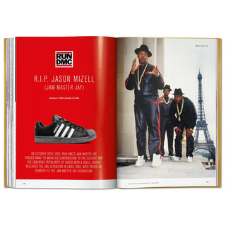 THE ULTIMATE SNEAKER BOOK